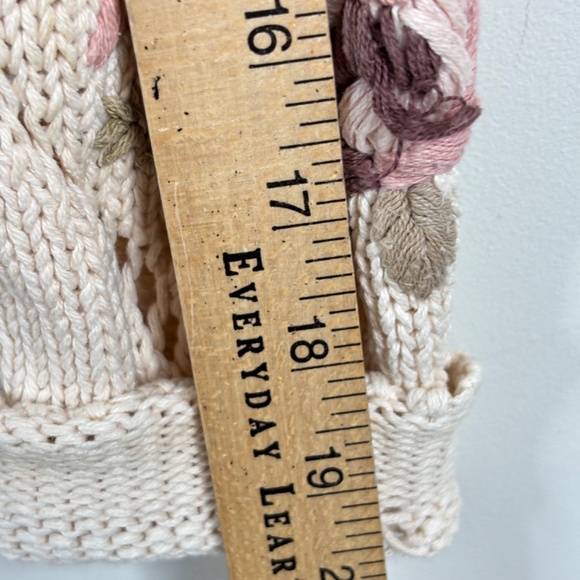 Vintage 90s Granny Sweater L Hand Embroidered Floral Cottage Granny Chunky Ivory - Picture 10 of 11